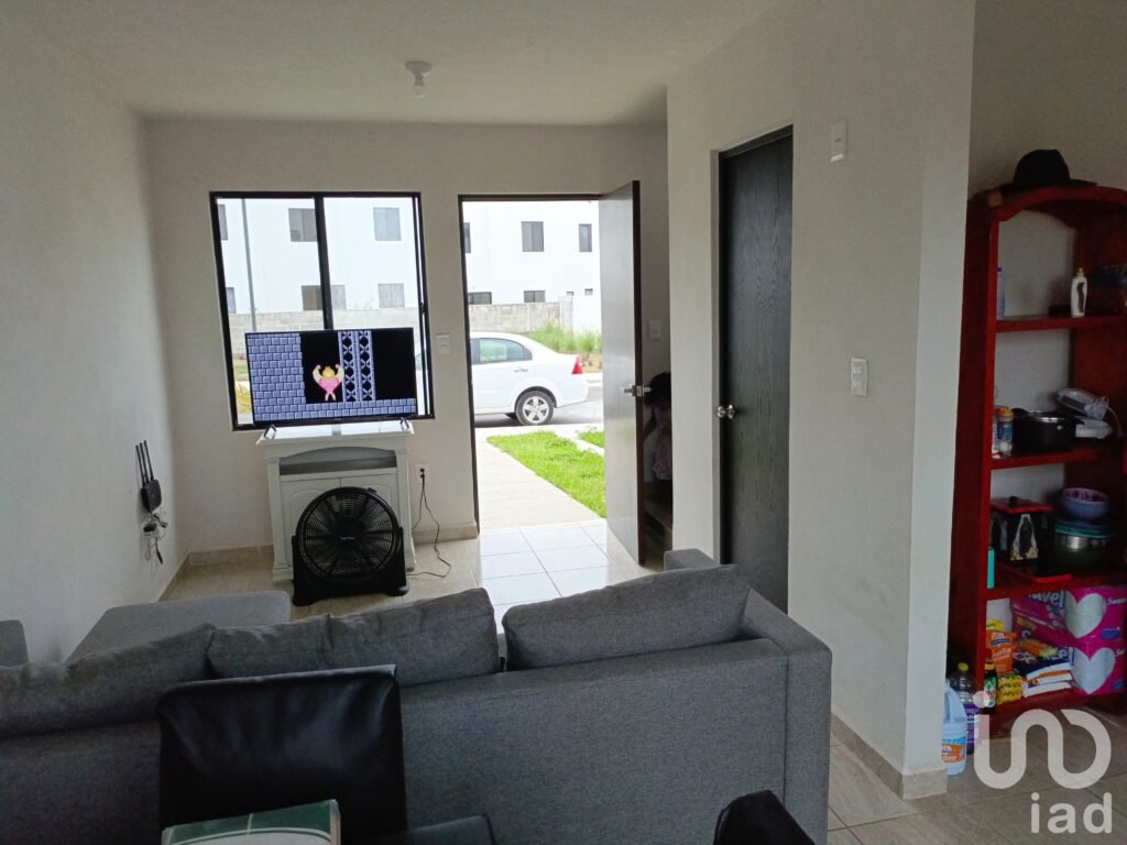 CASA AMUEBLADA EN RENTA QUERENCIA RESIDENCIAL CIUDAD INDUSTRIAL VERACRUZ