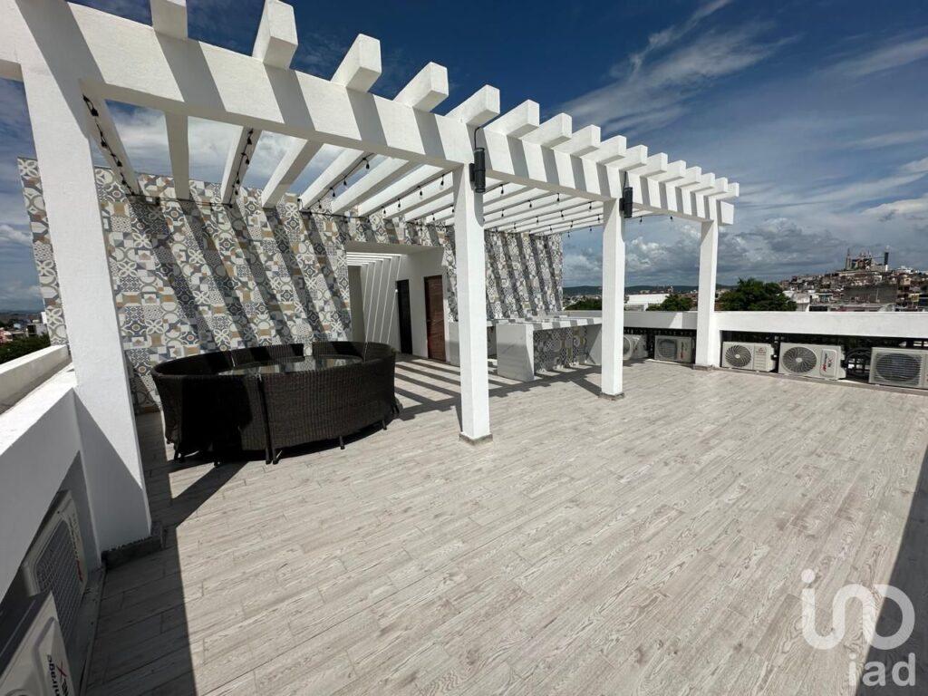 DEPARTAMENTO EN VENTA EN TORRE EL PESCADOR A POCOS METROS DE LA PLAYA EN MAZATLÁN SINALOA