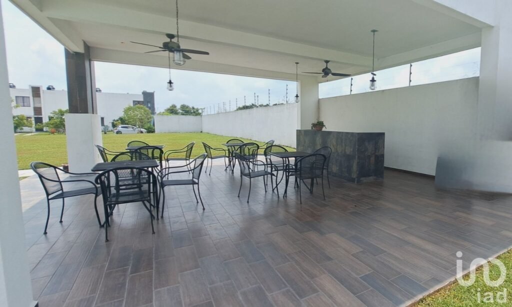 CASA EN RENTA EN RESIDENCIAL DEL BOSQUE VERACRUZ