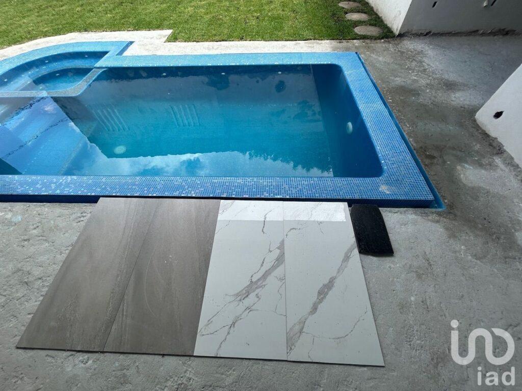 Casa en venta con alberca en Burgos Cuernavaca