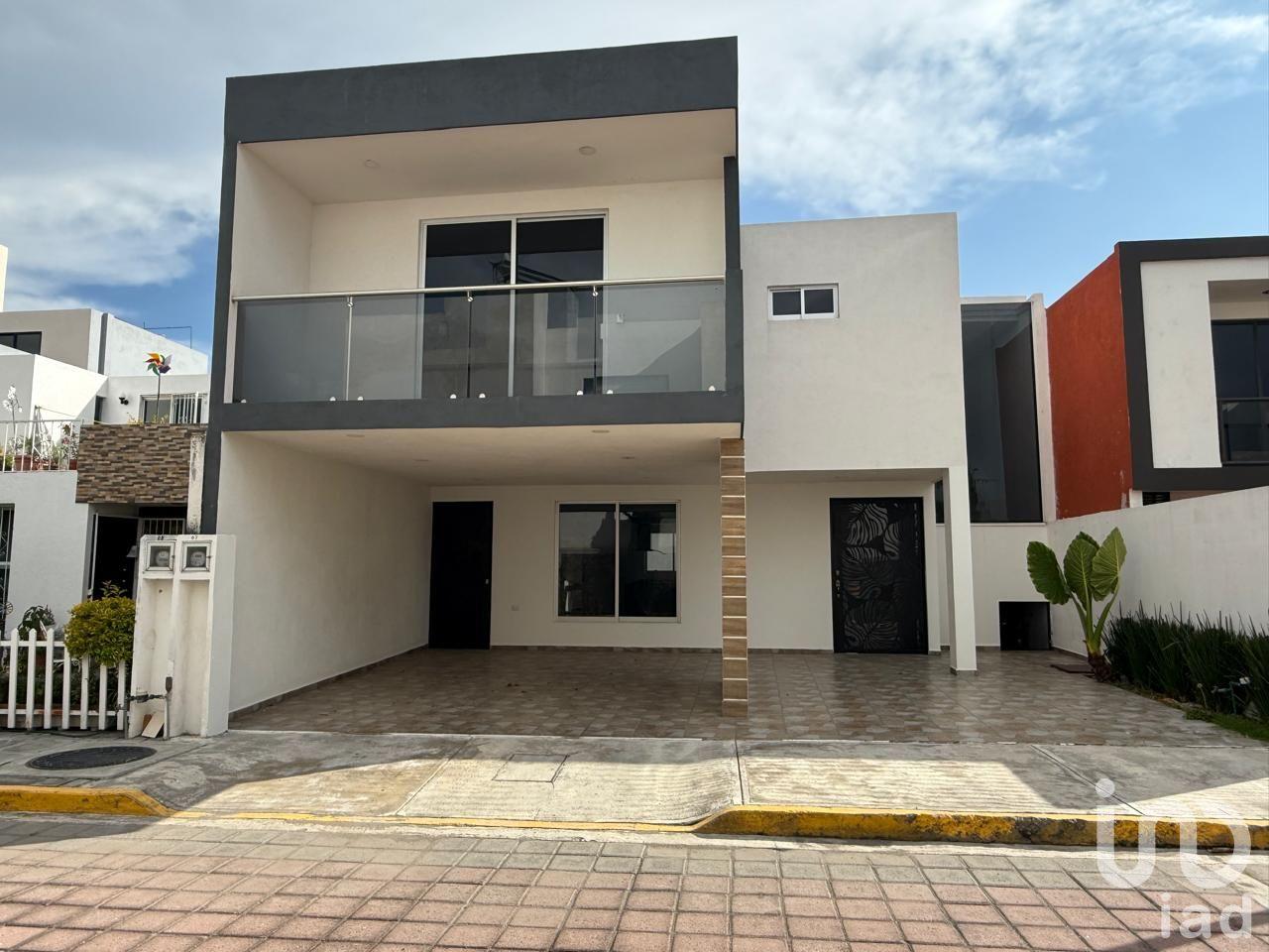 VENTA DE AMPLIA CASA EN STA MARIA XIXITLA, SAN PEDRO CHOLULA