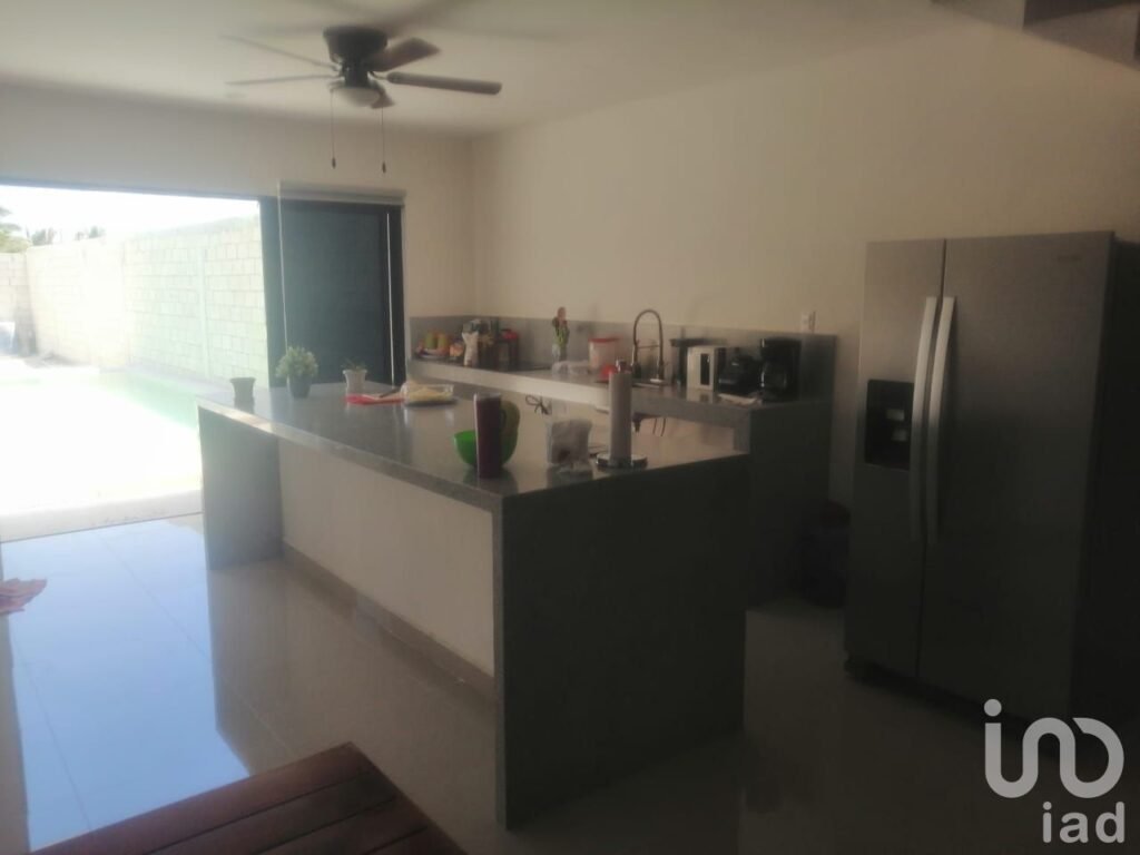 CASA EN VENTA EN PLAYA DE CHELEM, YUCATÁN