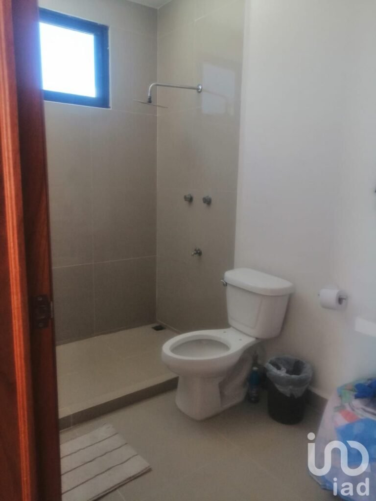 CASA EN VENTA EN PLAYA DE CHELEM, YUCATÁN