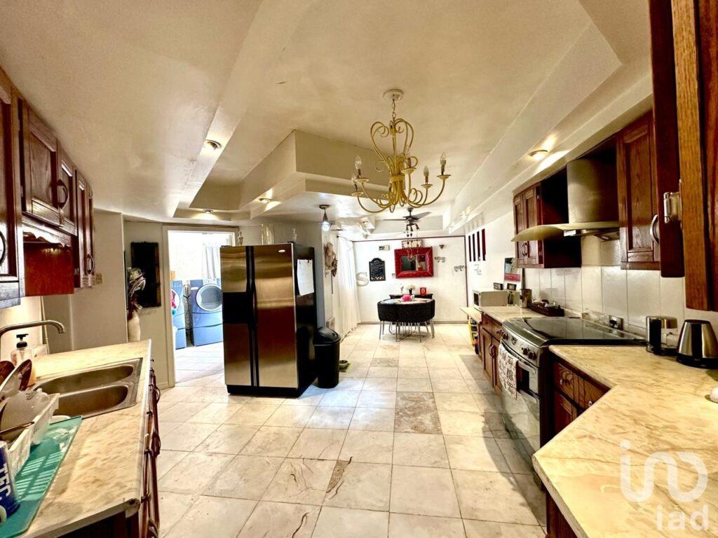 Casa en venta en Fracc. Bosques de San Jose, Cd. Juarez, Chih.