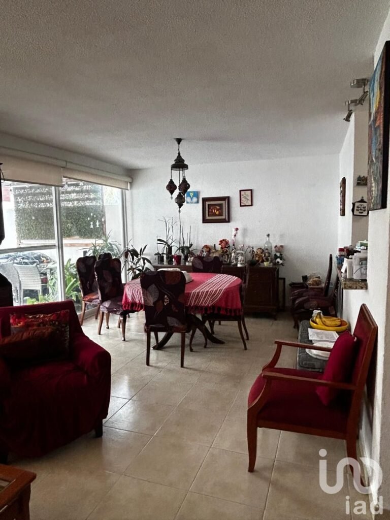 CASA EN VENTA EN PRIVADA JURIQUILLA Querétaro