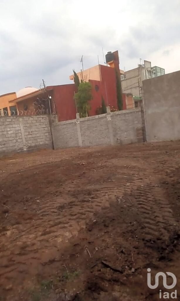VENTA DE TERRENO DE TERRENO EN BARRIO DE LA PLATA, XOCHIMILCO. CDMX