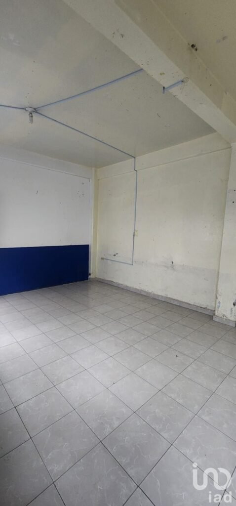 Atención Escuelas, Edificio en Renta Centro de Valle de Chalco