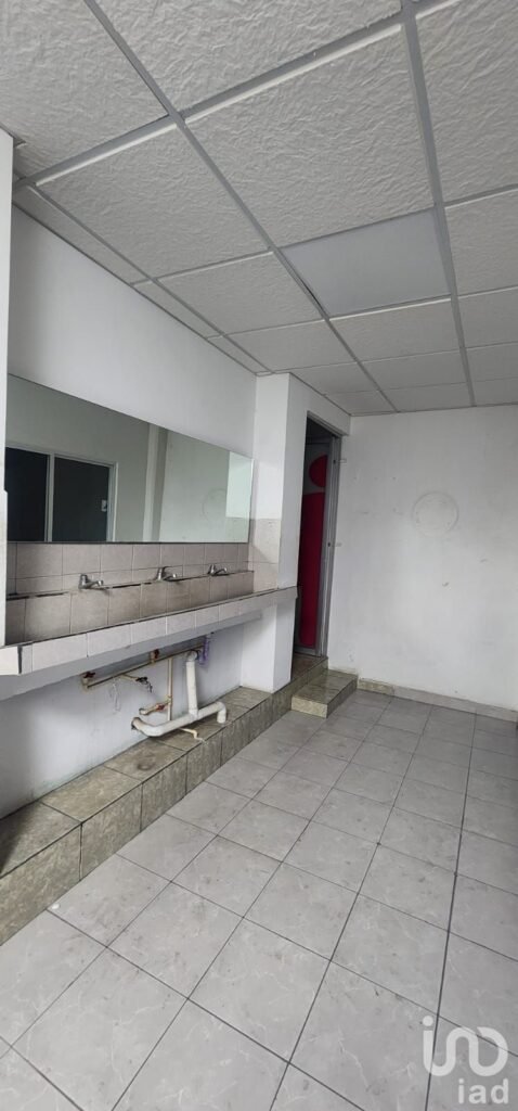 Atención Escuelas, Edificio en Renta Centro de Valle de Chalco