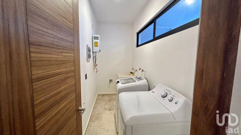 Casa en venta en Avenida Huayacan, Cancun