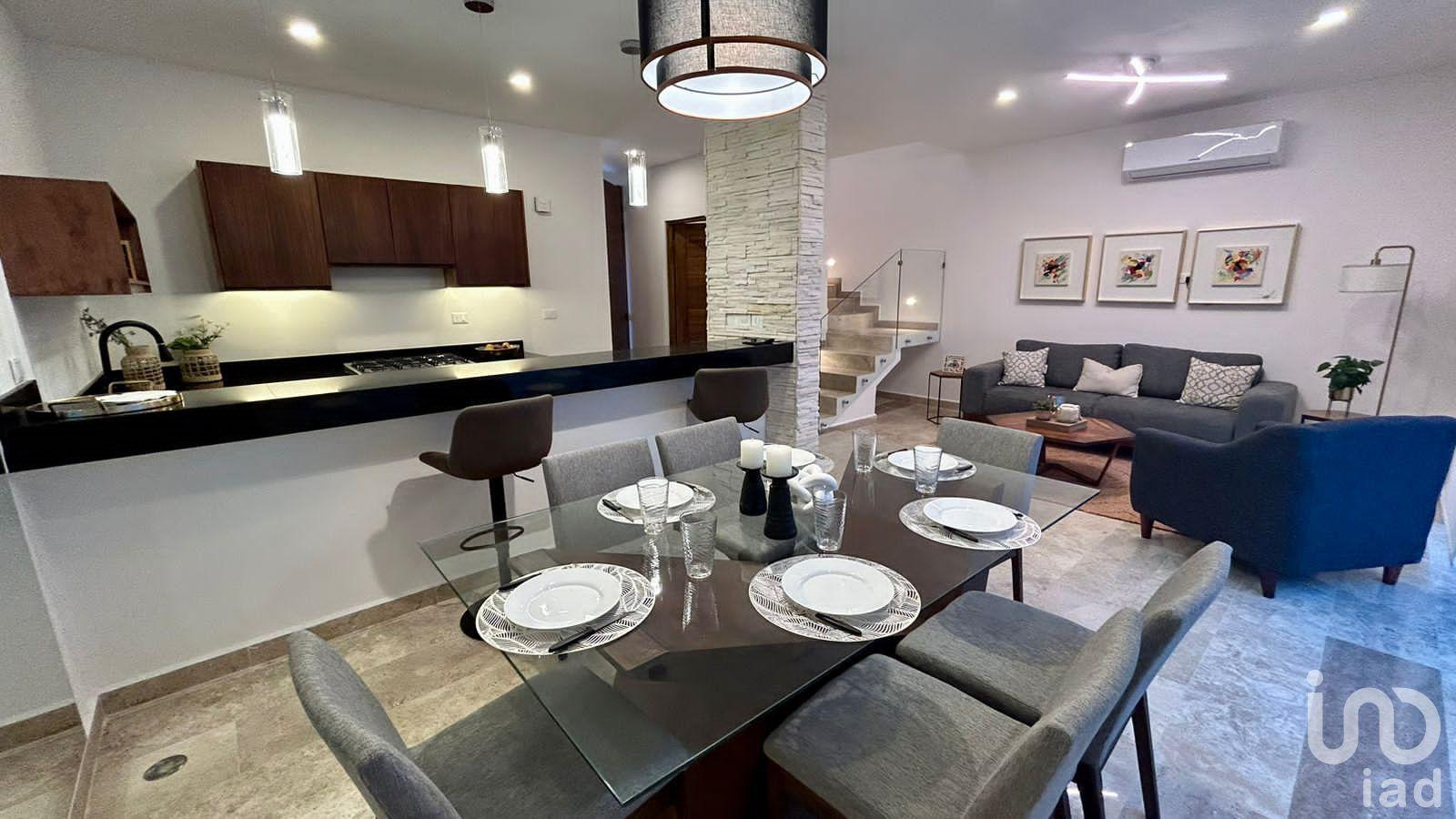 Casa en venta en Avenida Huayacan, Cancun