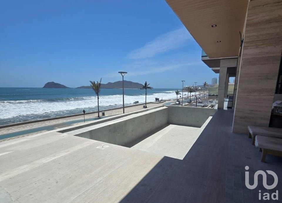 Se vende Departamento tipo E1 en Torre frente al Malecón de Mazatlán, Sinaloa