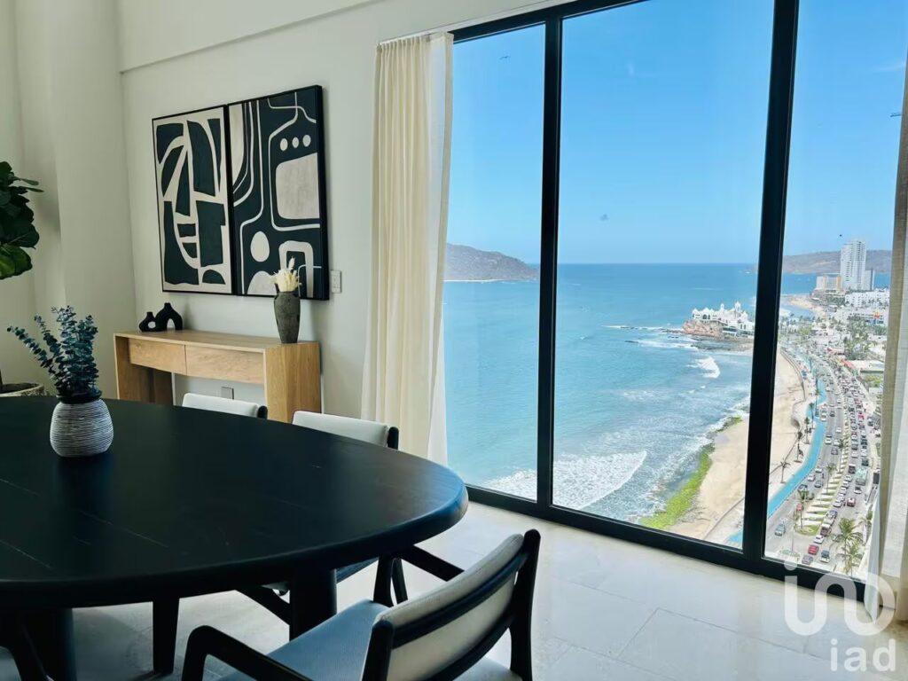 Se vende Penthouse Senior en Torre frente al Malecón de Mazatlán, Sinaloa