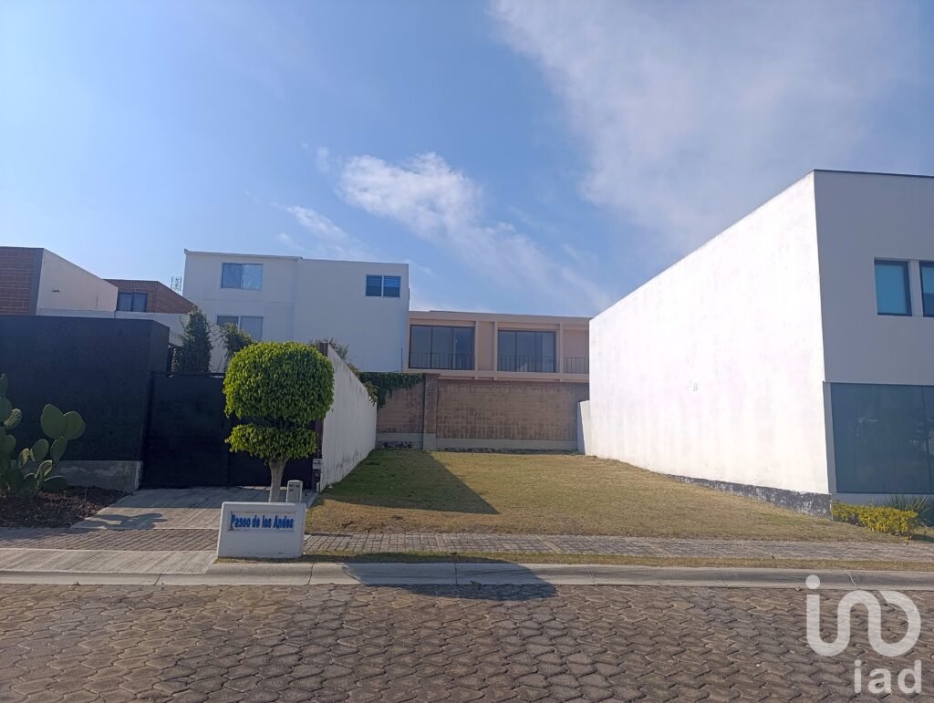 Terreno en venta Lomas de Angelópolis Paseo de Los Andes 10-10-10