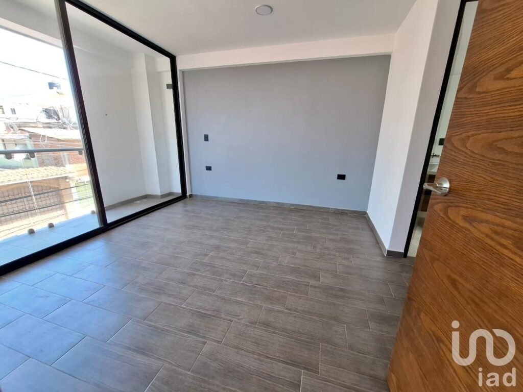 Venta de Departamento a unos metros de Esteban de Antuñano y La Recta