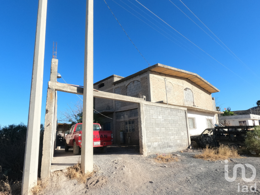 Casa en Venta camino al tanque de zapata Parras