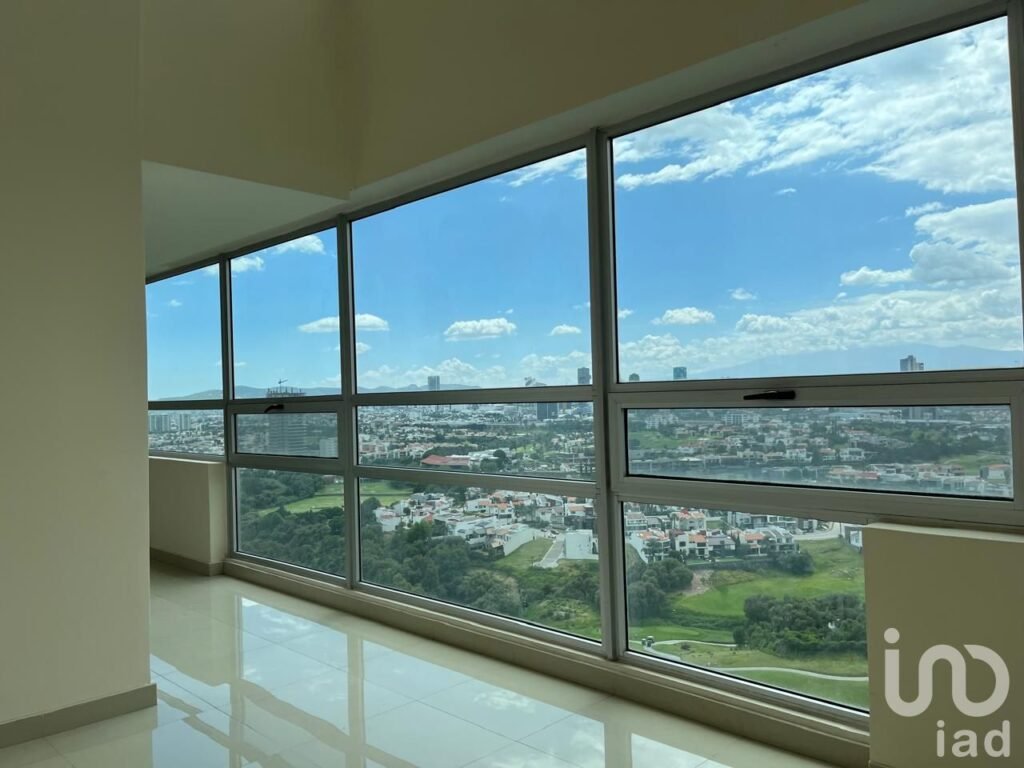 PENTHOUSE EN RENTA EN TORRE LA CIMA, JUNTO A LA VISTA COUNTRY, PUEBLA