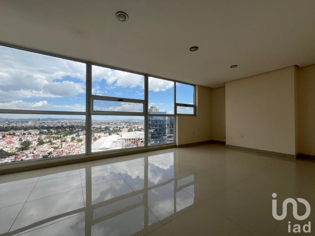 PENTHOUSE EN RENTA EN TORRE LA CIMA, JUNTO A LA VISTA COUNTRY, PUEBLA