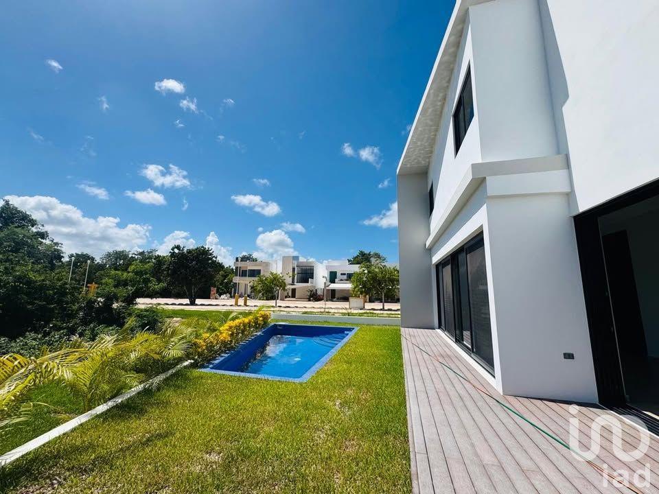 RENTA DE CASA EN RESIDENCIAL LAGOS DEL SOL CANCUN