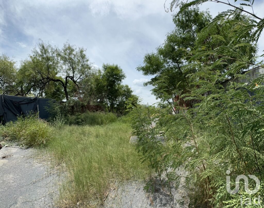 Gran Terreno en Renta en excelente ubicación