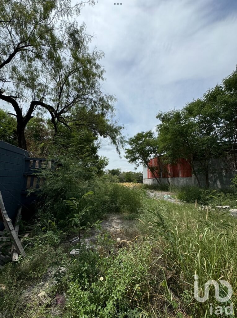 Gran Terreno en Renta en excelente ubicación