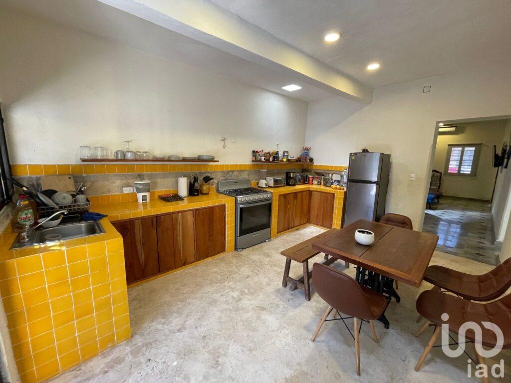 CASA EN VENTA AMUEBLADA EN MEJORADA CENTRO. ENTREGA INMEDIATA.
