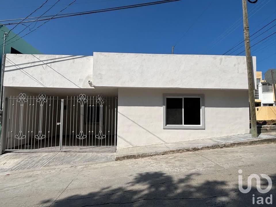 CASA EN VENTA COL LA PAZ TAMPICO TAMAULIPAS CASA EN VENTA COL LA PAZ TAMPICO TAMAULIPAS