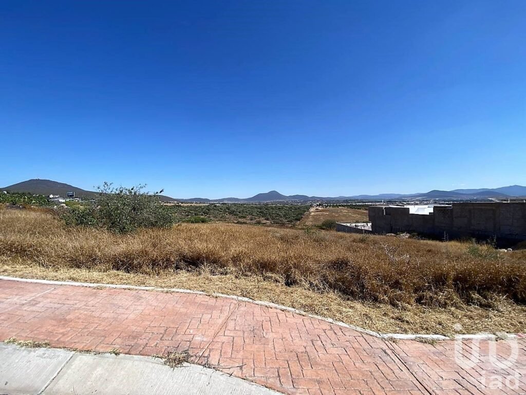 TERRENO RESIDENCIAL EN VENTA PRIVADA BUENA VENTURA CORREGIDORA QRO.