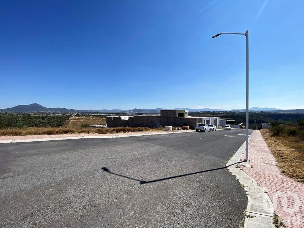 TERRENO RESIDENCIAL EN VENTA PRIVADA BUENA VENTURA CORREGIDORA QRO.