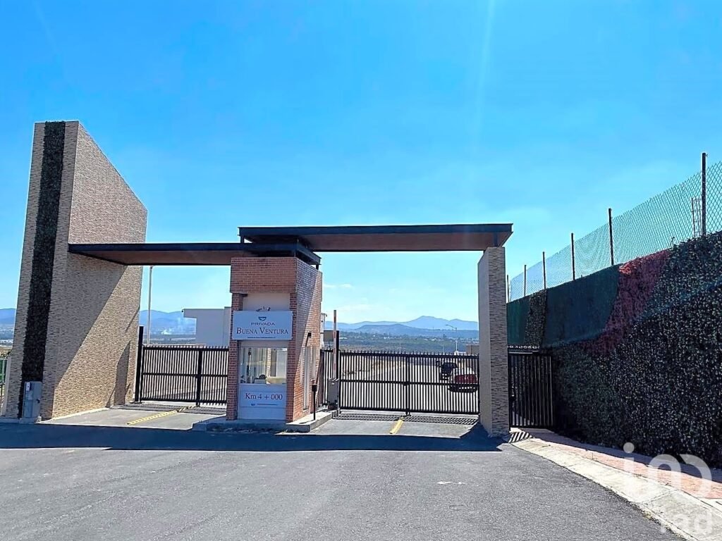 TERRENO RESIDENCIAL EN VENTA PRIVADA BUENA VENTURA CORREGIDORA QRO.