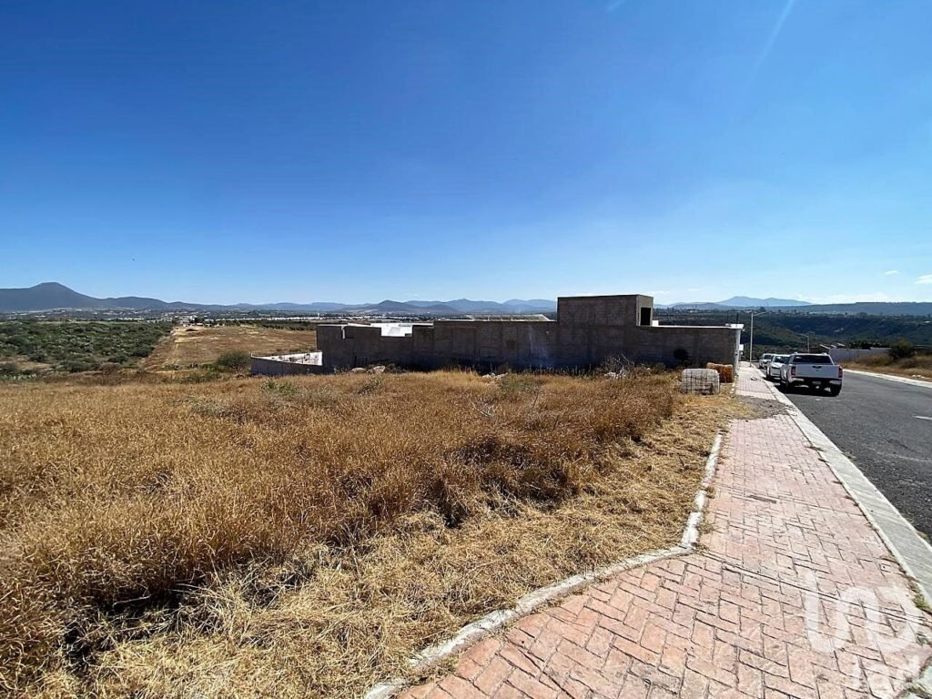 TERRENO RESIDENCIAL EN VENTA PRIVADA BUENA VENTURA CORREGIDORA QRO.