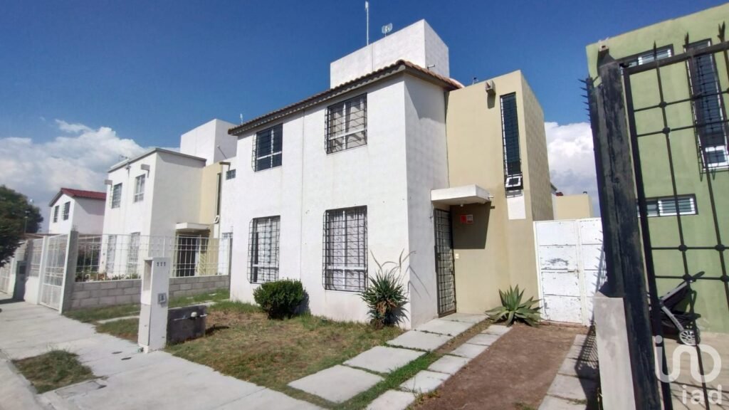 CASA EN VENTA EN FRACCIONAMIENTO PASEOS DE LA PLATA,SAN ANTONIO EL DESMONTE,PACHUCA,HGO.
