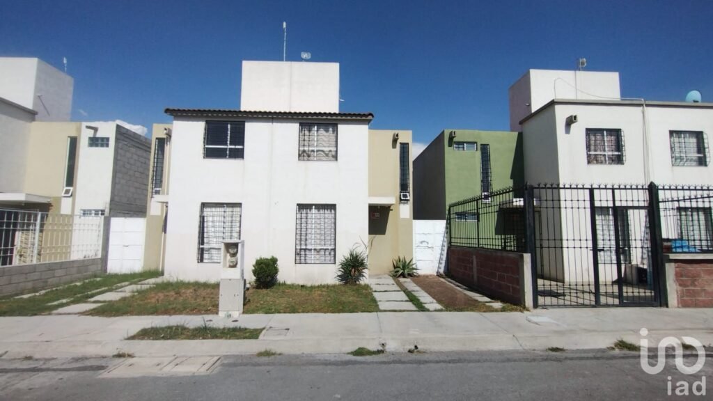 CASA EN VENTA EN FRACCIONAMIENTO PASEOS DE LA PLATA,SAN ANTONIO EL DESMONTE,PACHUCA,HGO.