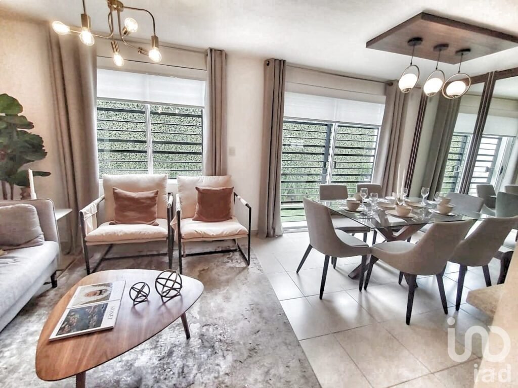 Casa en Venta en Veranda, Zona Lincoln García Nuevo León S2