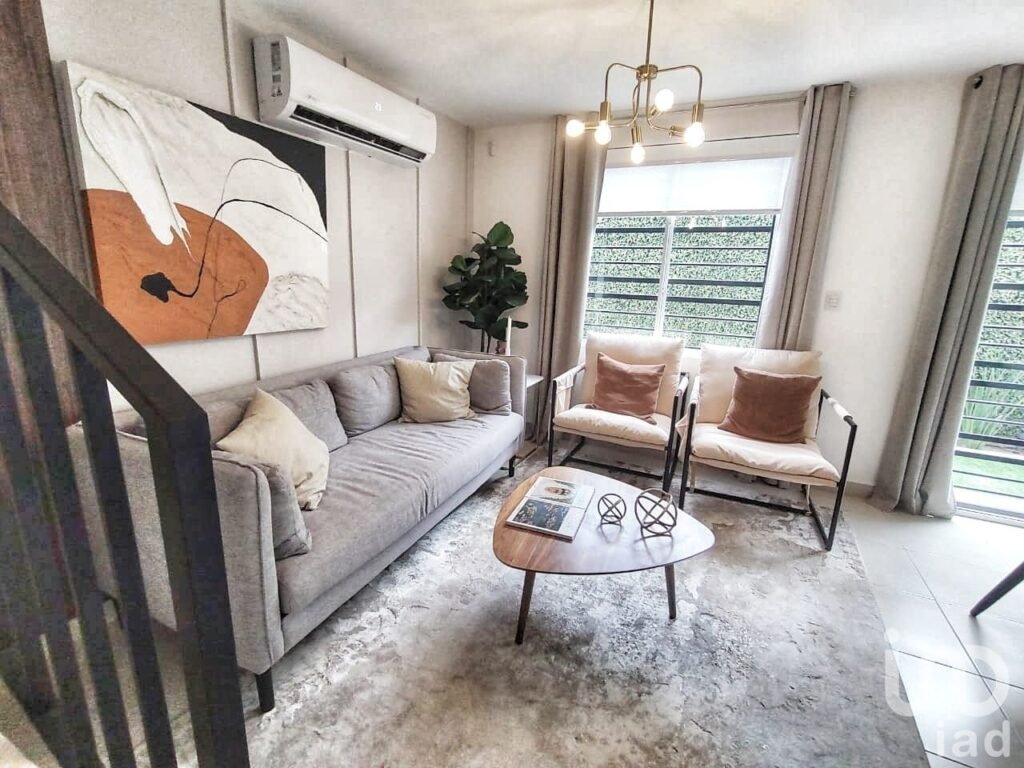 Casa en Venta en Veranda, Zona Lincoln García Nuevo León S2