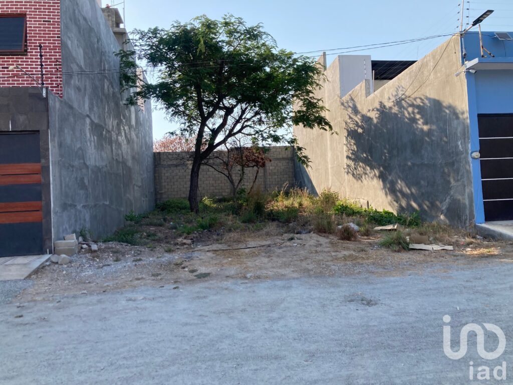 TERRENO EN VENTA EN PREDIO ITALIA, FRACCIONAMIENTO PRIVADO, SAN JOSE TERAN.