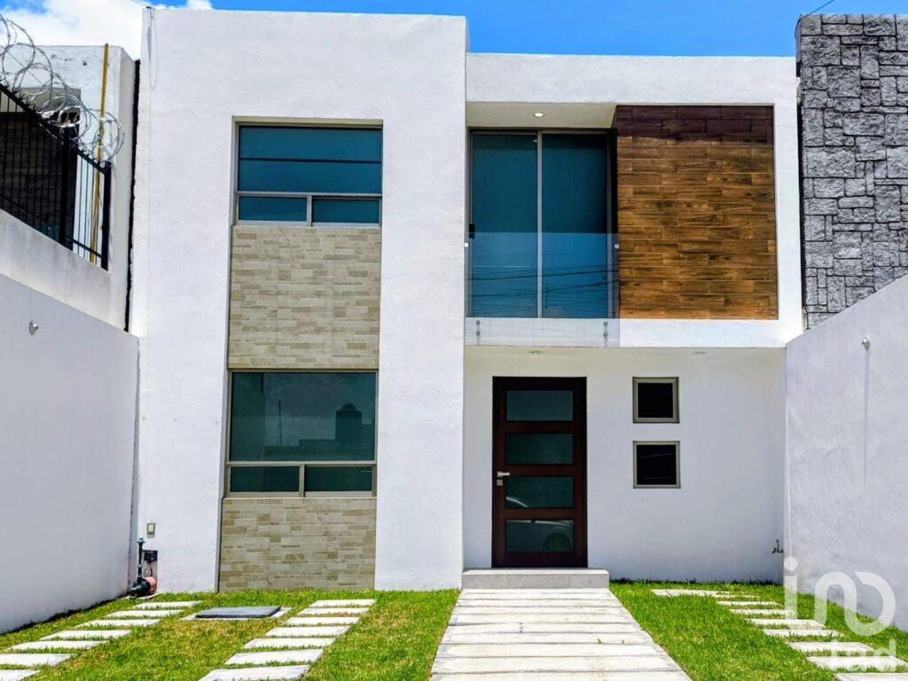 !Estrena esta exclusiva casa con diseño y acabados de lujo al Sur de Pachuca!