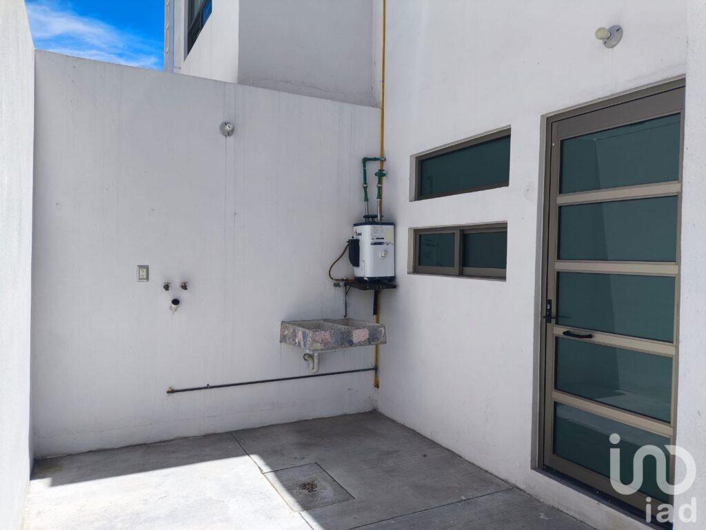 !Estrena esta exclusiva casa con diseño y acabados de lujo al Sur de Pachuca!