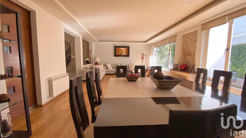 Casa en venta, Lomas Anàhuac, Huixquilucan. (4 Habitaciones/Doble filtro de seguridad)