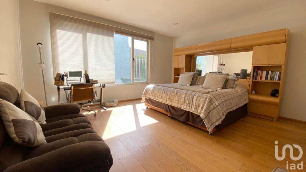 Casa en venta, Lomas Anàhuac, Huixquilucan. (4 Habitaciones/Doble filtro de seguridad)