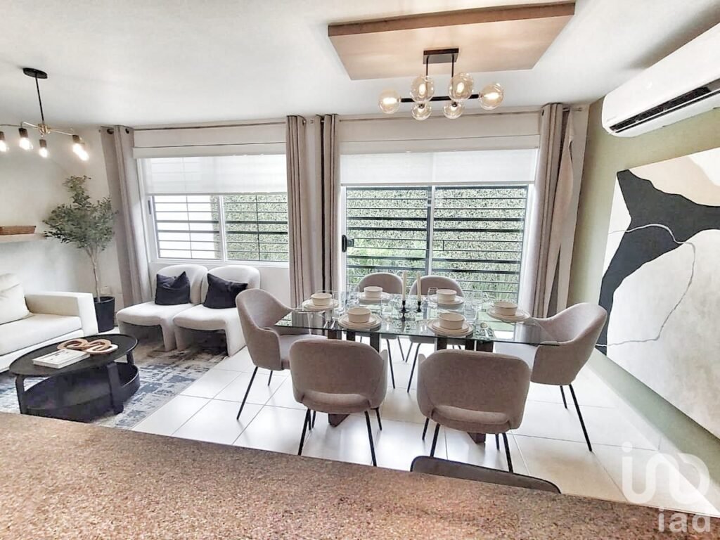 Casa en Venta en Veranda, Zona Lincoln García, Nuevo León P2