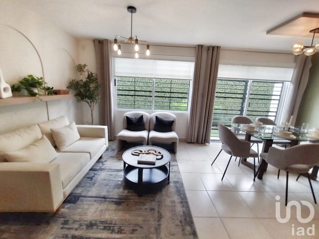 Casa en Venta en Veranda, Zona Lincoln García, Nuevo León P2