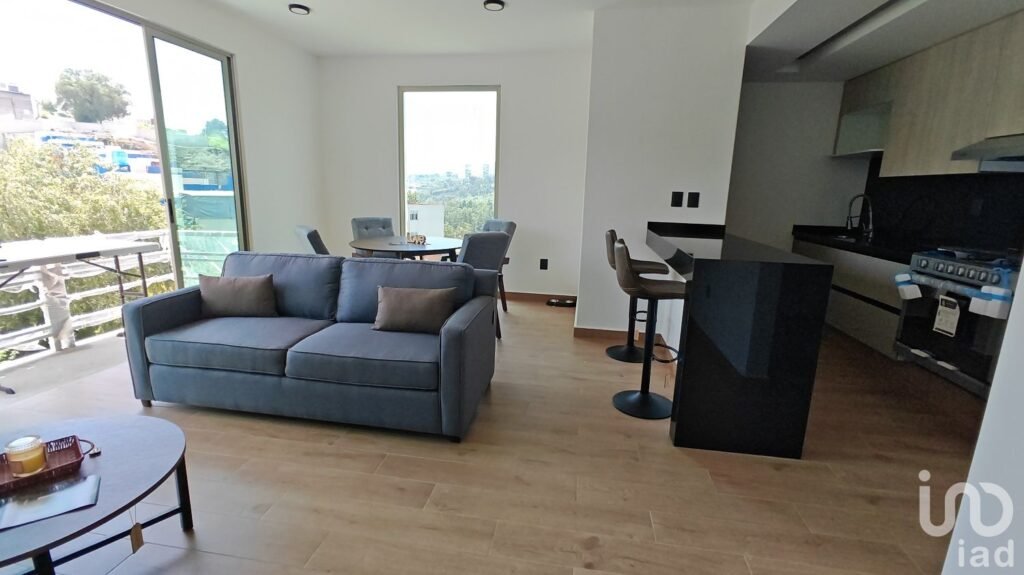 Departamentos nuevos con vigilancia,balcon en sala y recamaras, elevador.