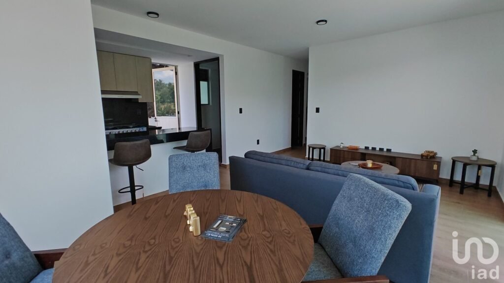 Departamentos nuevos con vigilancia,balcon en sala y recamaras, elevador.