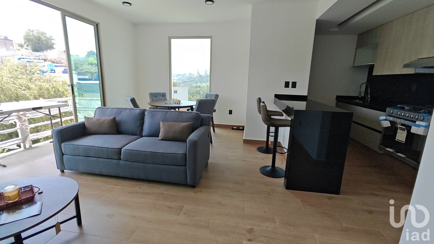 Departamentos nuevos con vigilancia,balcon en sala y recamaras, elevador.