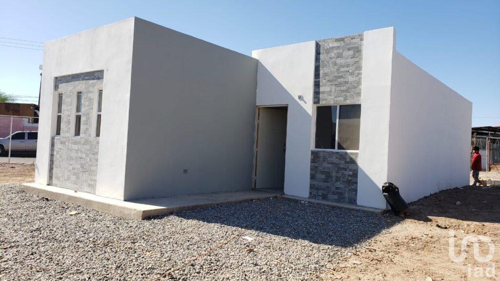 Casa nueva en venta, Colonia Hidalgo, Mexicali