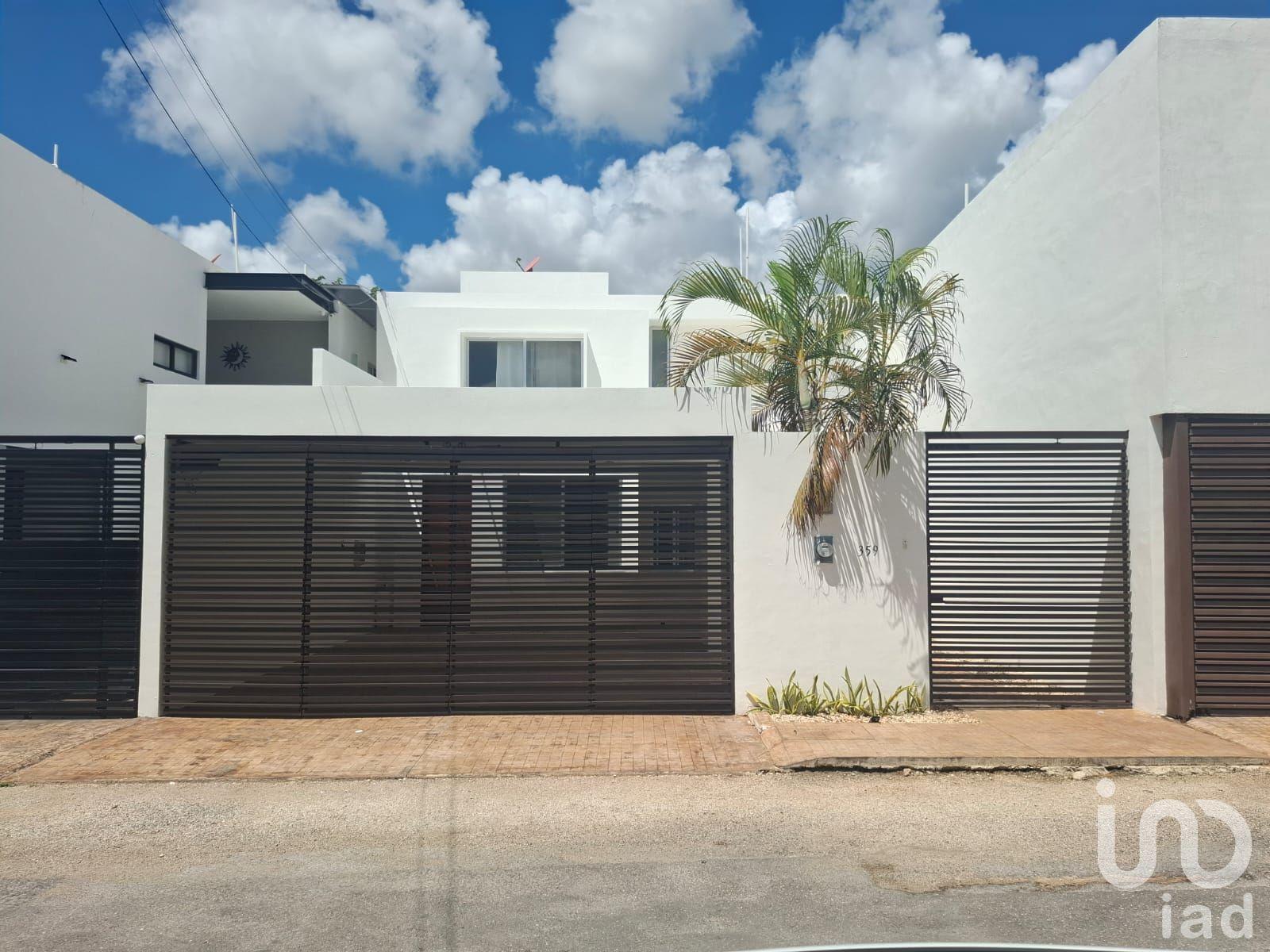 VENTA AMPLIA CASA EN FRACCIONAMIENTO MONTEBELLO, MERIDA ,YUCATAN.