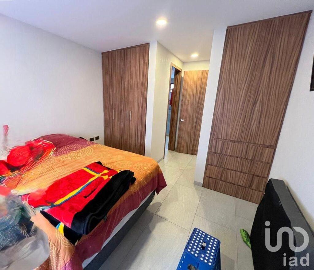 Preciosa casa en Fraccionamiento Punta Loma (Zavaleta)