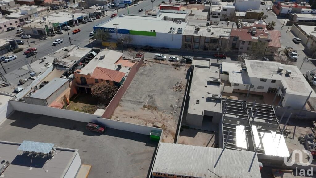 Local Comercial en Venta  por Las Américas Cerca del Puente Libre