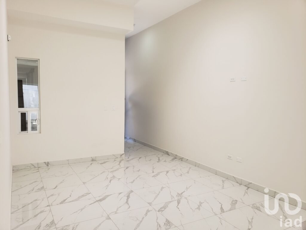 Casa Nueva de 1 Planta Ubicada por Av. de las Americas cerca de Puente Libre