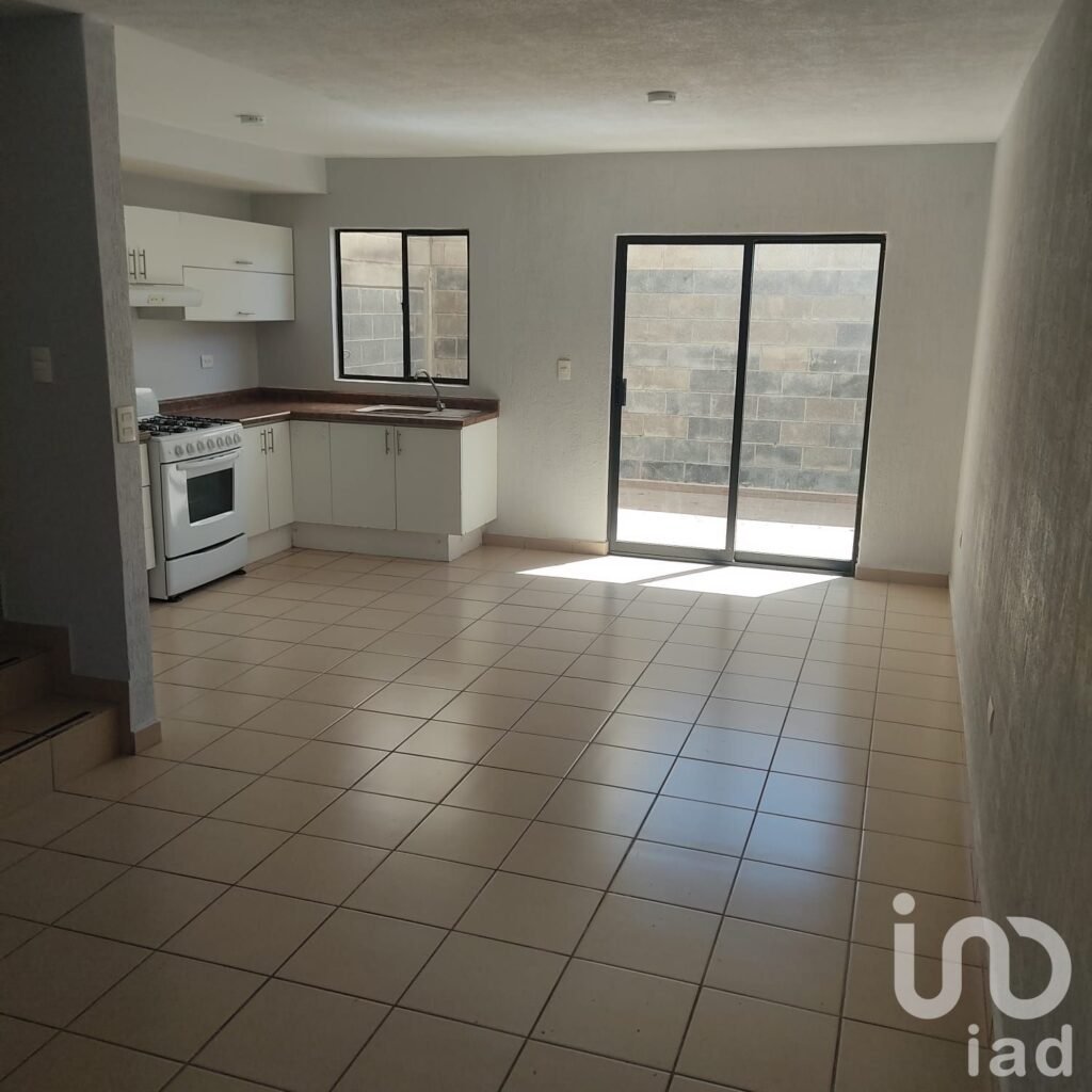 Casa en condominio en Venta en Rincones del Marqués, Querétaro